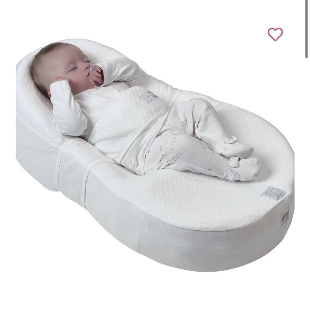 Cocoonsbaby red castle nest